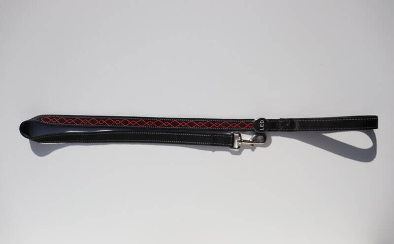 Bestickte LED-Leine
